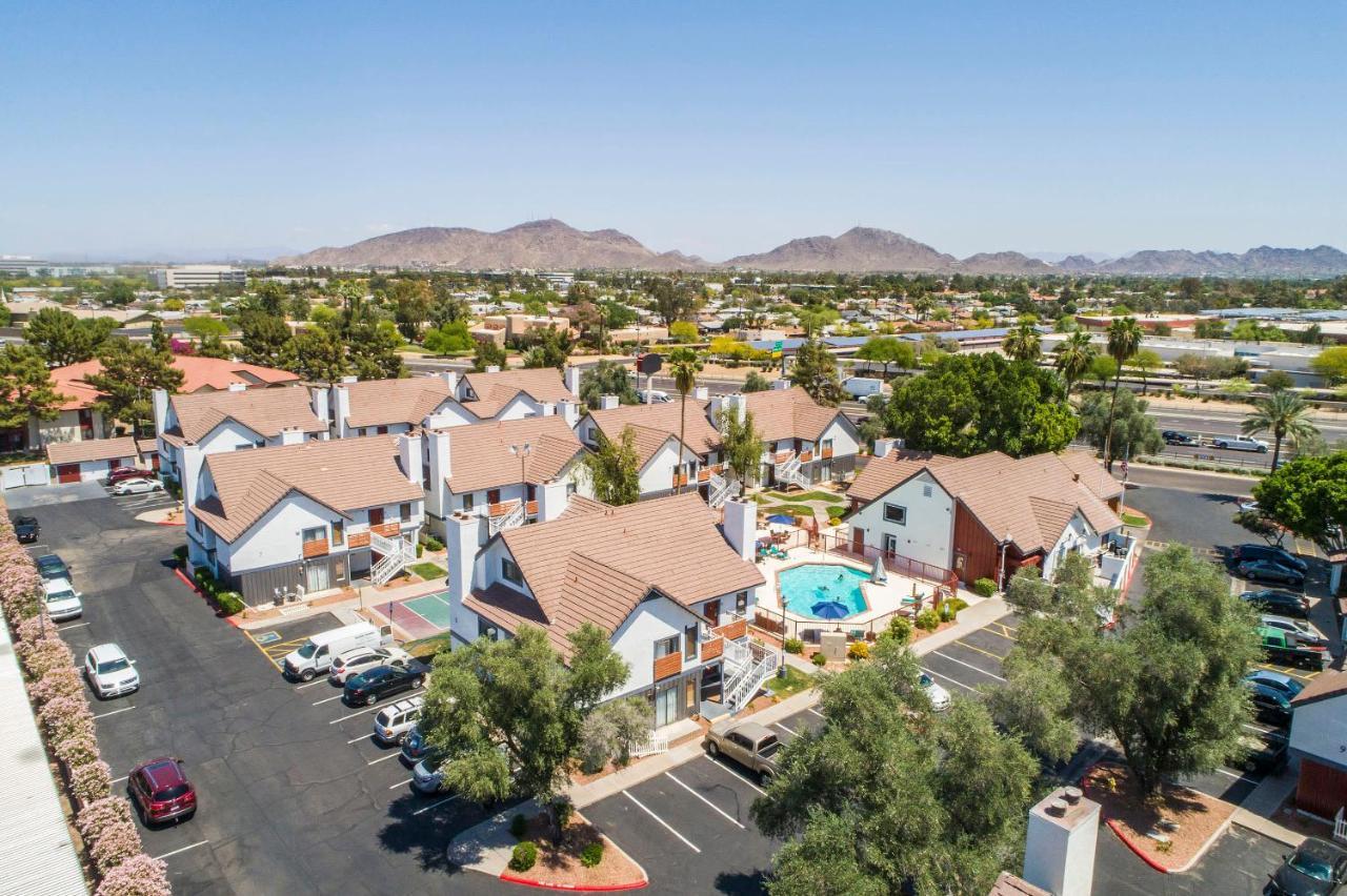 Metro Phx Downstairs Studio Sleeps 4 Ada Accessible Phoenix Exterior photo